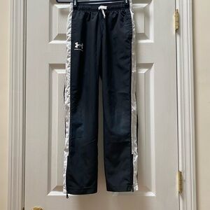 Under Armour Black Warm Up/Track Pants with White Stripes, Size Youth Medium
